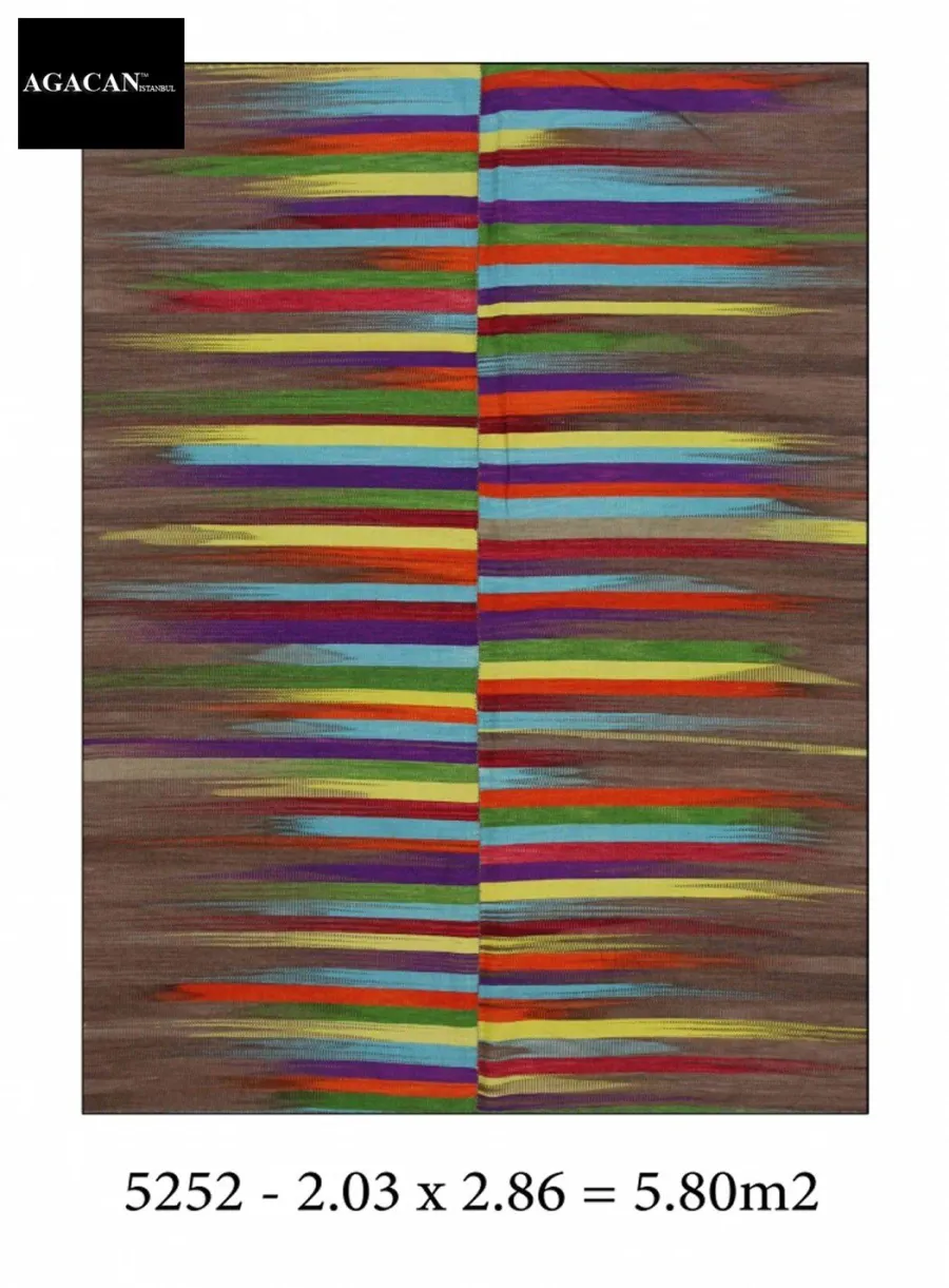 Collection AGA CAN Carpet Kilim Textile Ltd. — look 2