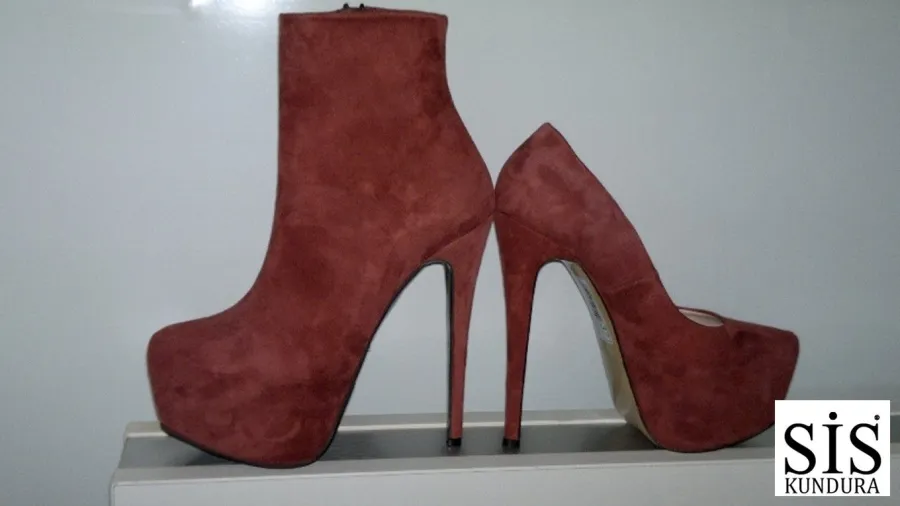 مجموعة SIS Shoe Spring/Summer — إطلالة 2