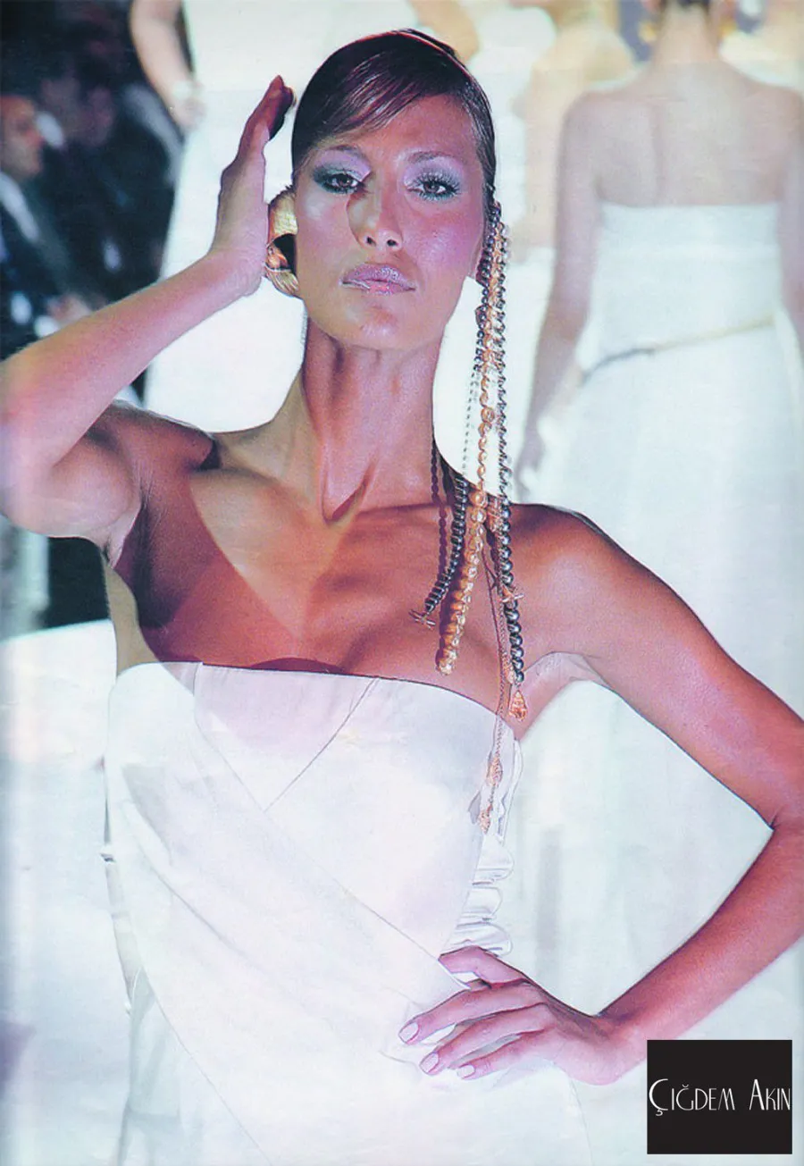Collection Cigdem Akin Fashion — look 1