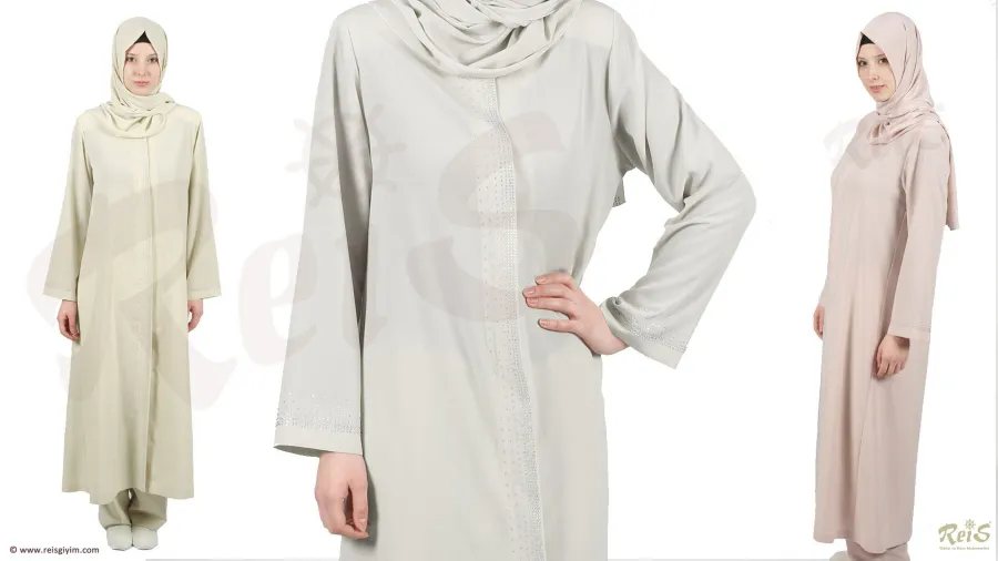 Reis Clothing and Pilgrimage Supplies 2014 collection — look 1