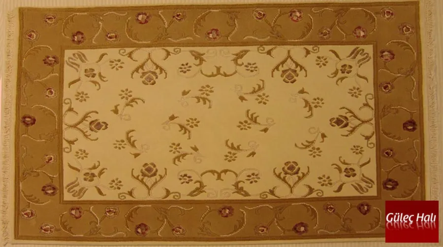 Gulec Carpet Kilim Ltd. 2014 collection — look 2