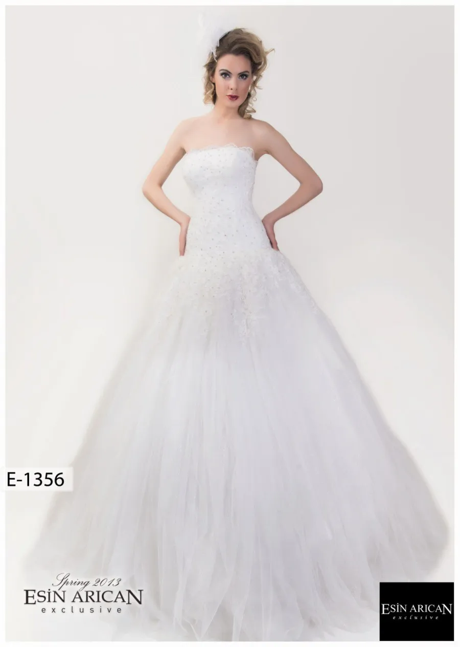 Esin Arıcan Haute Couture and Bridal 2014 collection — look 3