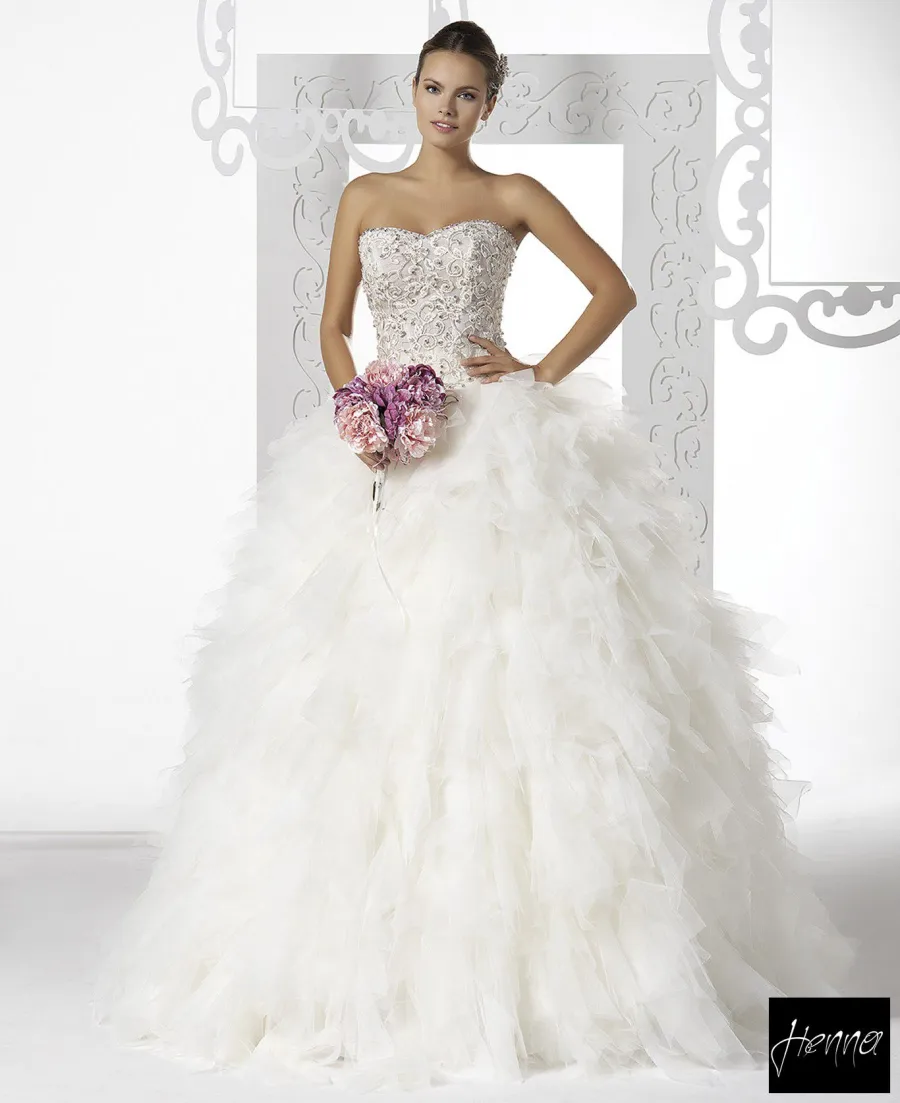 Colecția Henna Wedding Dresses — ținuta 1