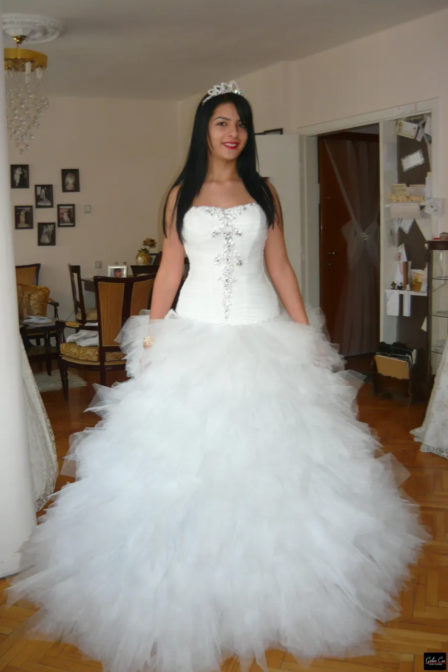 Colecția Guler Cer Wedding Dress — ținuta 1
