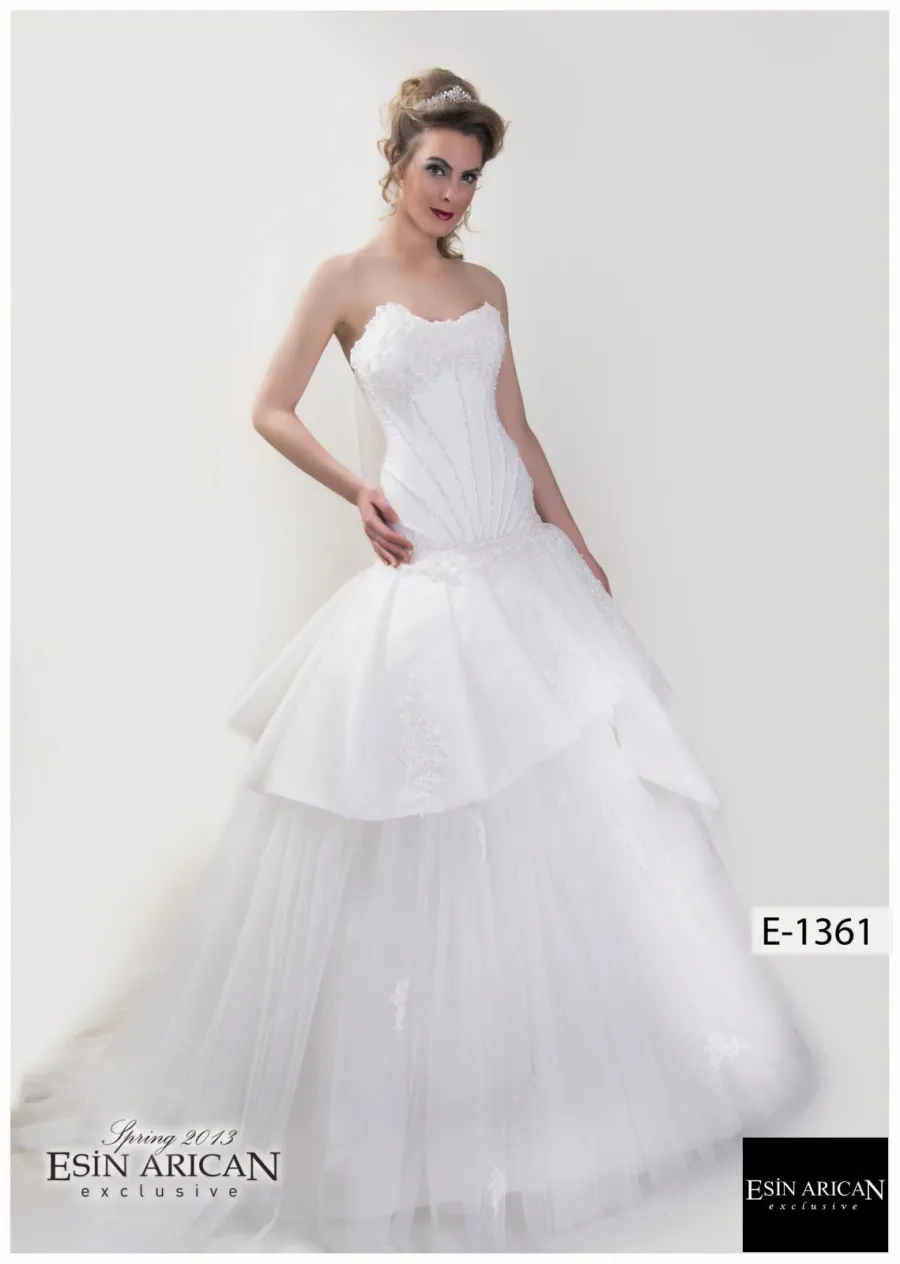 Esin Arıcan Haute Couture and Bridal 2014 collection — look 3