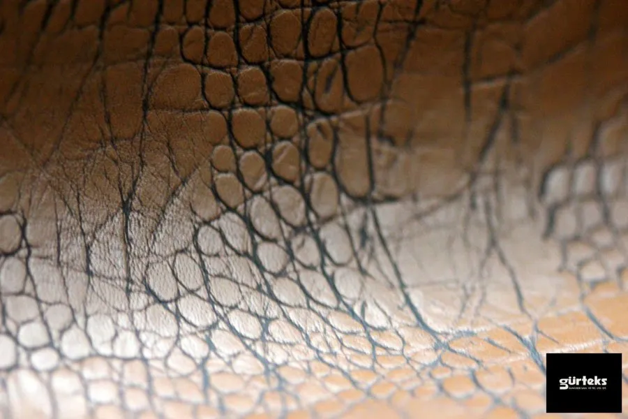 Gurteks Synthetic Leather Ltd. 2014 collection — look 2