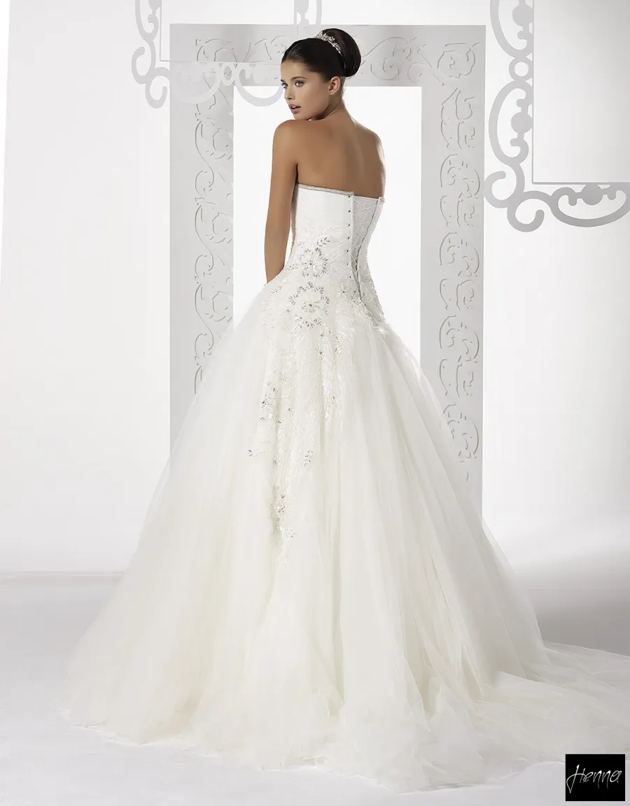 مجموعة Henna Wedding Dresses — إطلالة 2