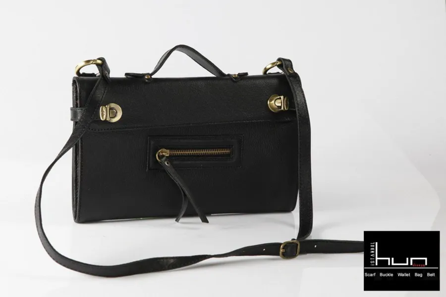 Colección HUN Leather Accessories — look 2