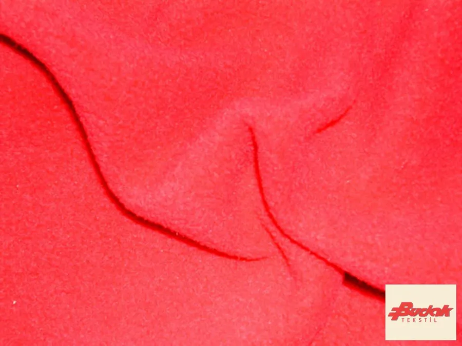 Colecția Budak Textile — ținuta 1