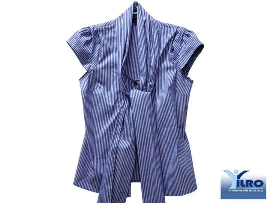 Colecția NES Enternasyonal Clothing — ținuta 2