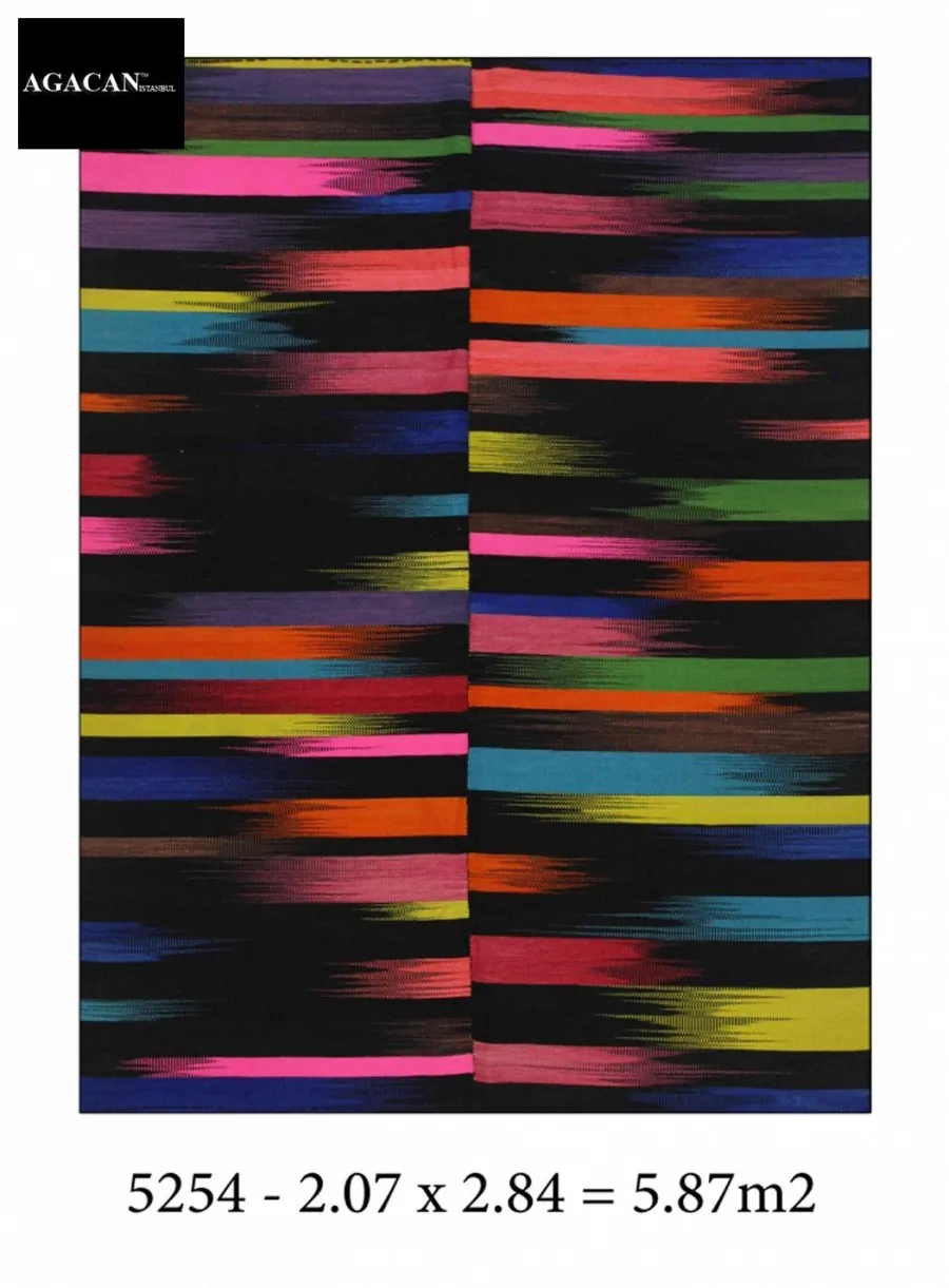 Collection AGA CAN Carpet Kilim Textile Ltd. — look 3