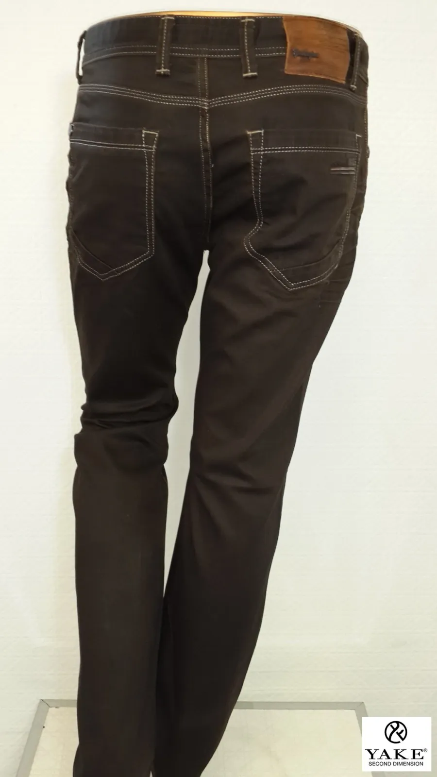 مجموعة Yake Jeans | Yasar Kendir Textile — إطلالة 3