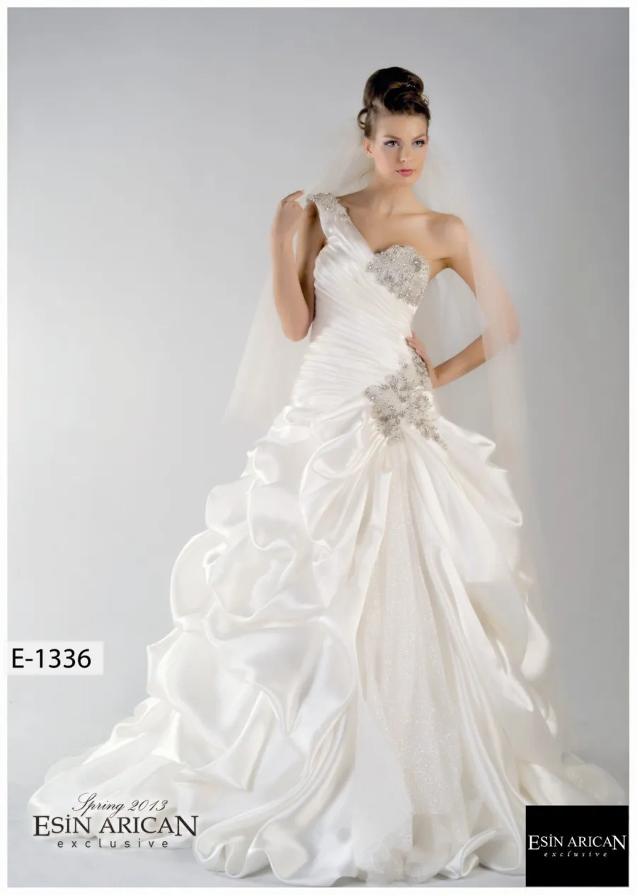 Esin Arıcan Haute Couture and Bridal koleksiyonu — görsel 1