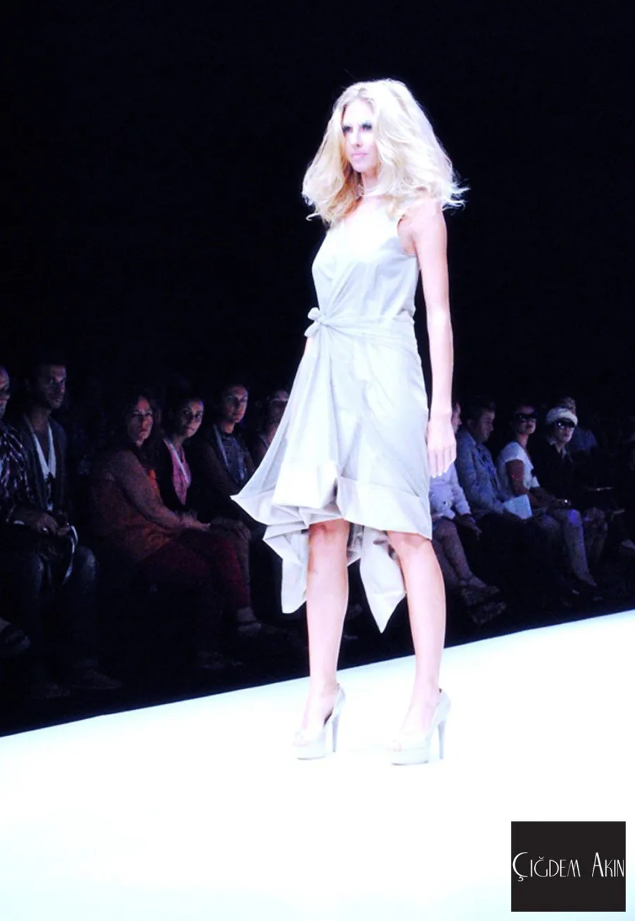Cigdem Akin Fashion 2014 collection — look 1