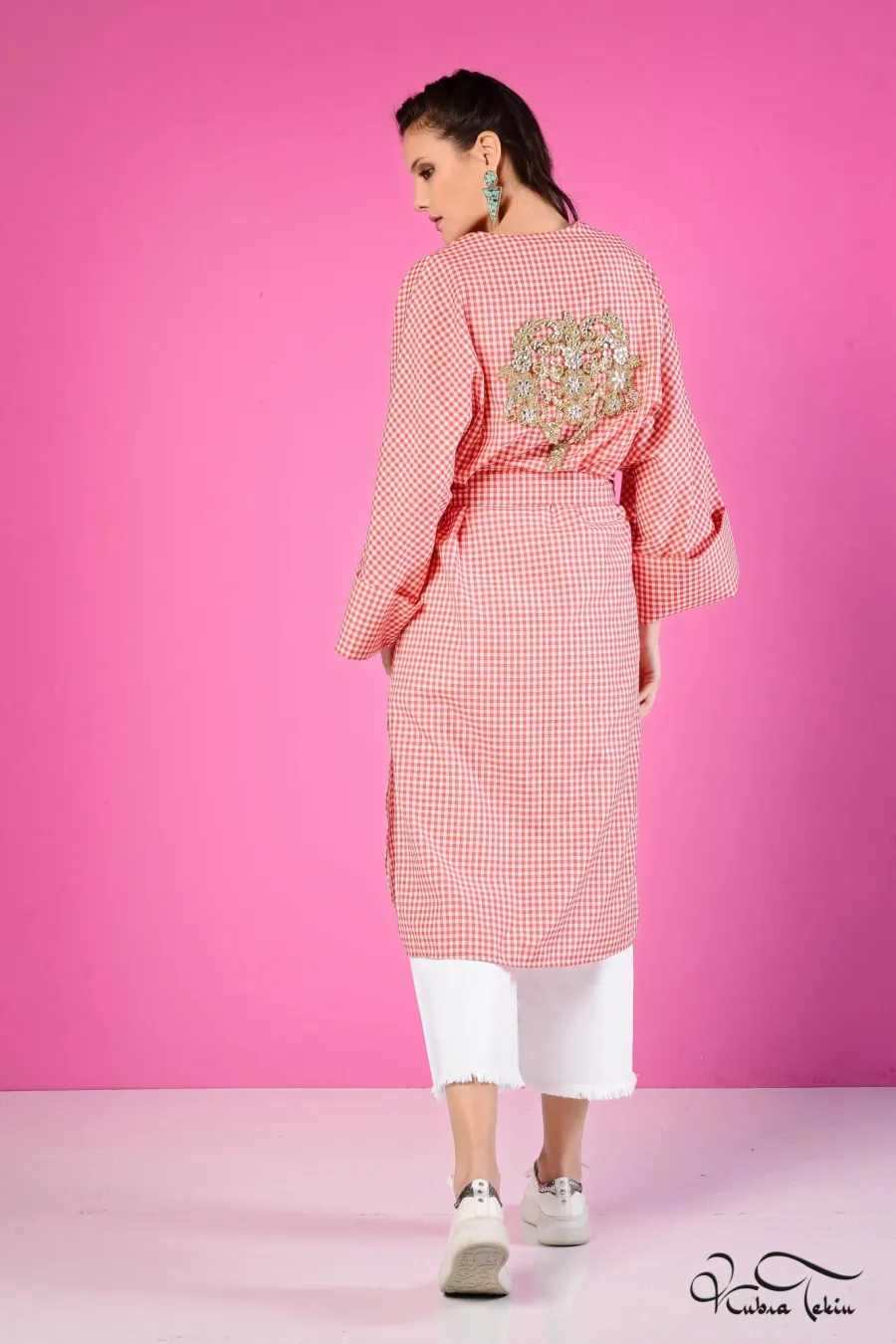 Kubra Tekin 2017 collection — look 1