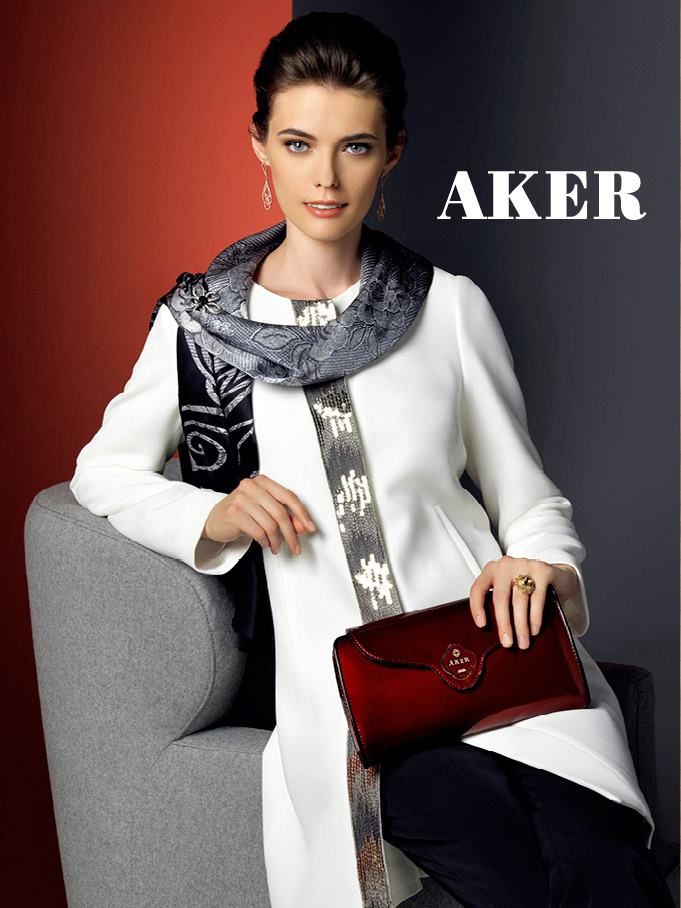 Collection Aker Scarf — look 2