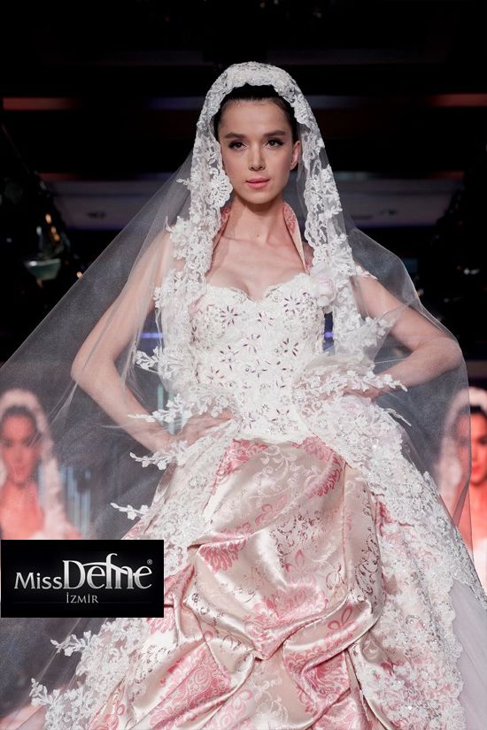 Miss Defne collection