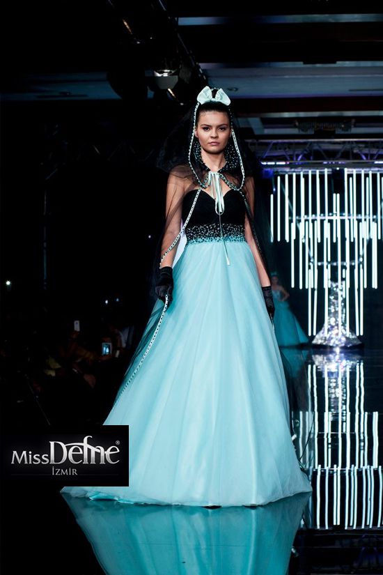 Kollektion Miss Defne – Look 1