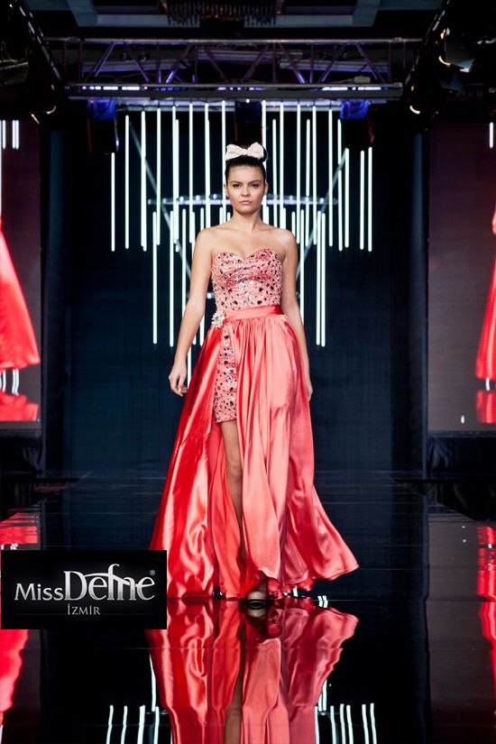 Kollektion Miss Defne – Look 2