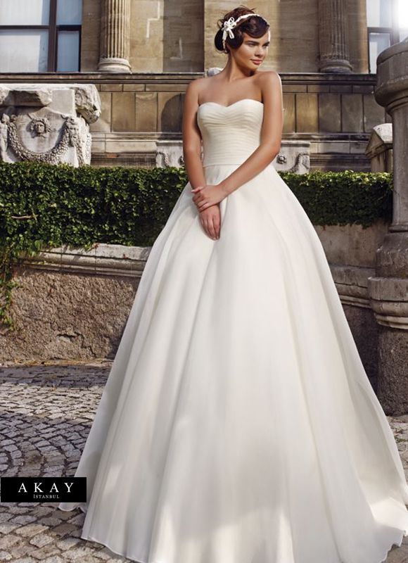 Колекция Akay Wedding Dresses — визия 3