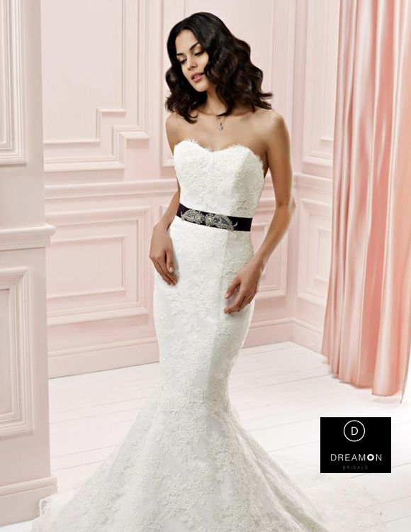 Colecția DreamON Bridal Dresses — ținuta 3