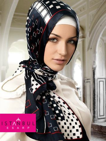 Colecția Istanbul Scarves — ținuta 1