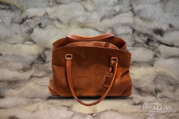 Colecția Atlas Leather Bags — ținuta 3
