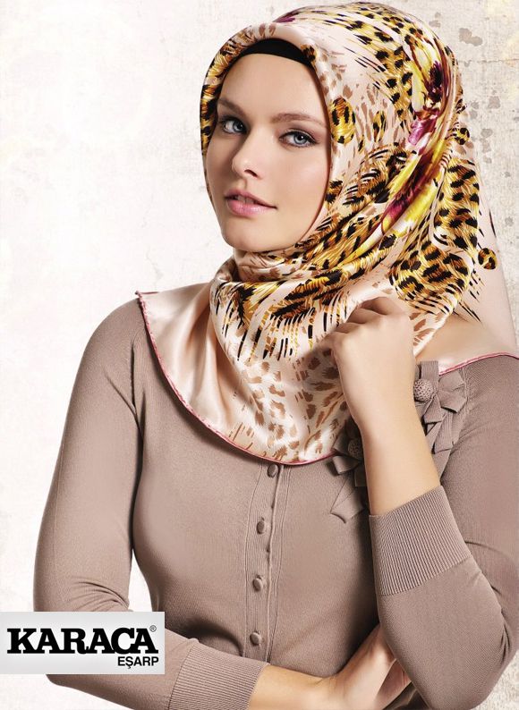 Karaca Scarves Spring/Summer 2013 collection — look 3