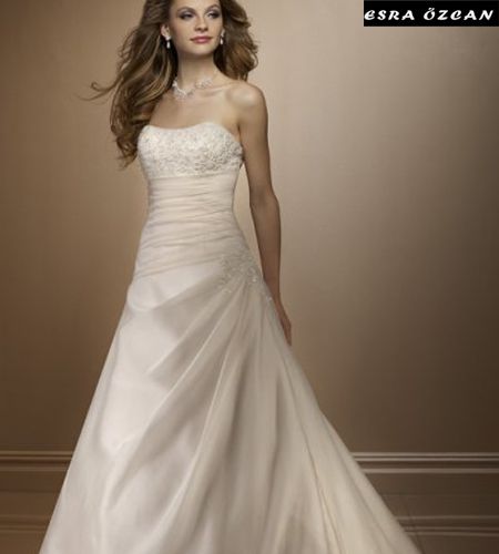 Esra Ozcan Wedding Dresses 2014 collection — look 2