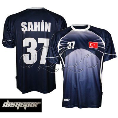 Colecția Demspor Oqqo Sportswear — ținuta 2