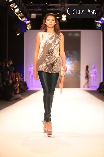 Collection Cigdem Akin Fashion — look 1