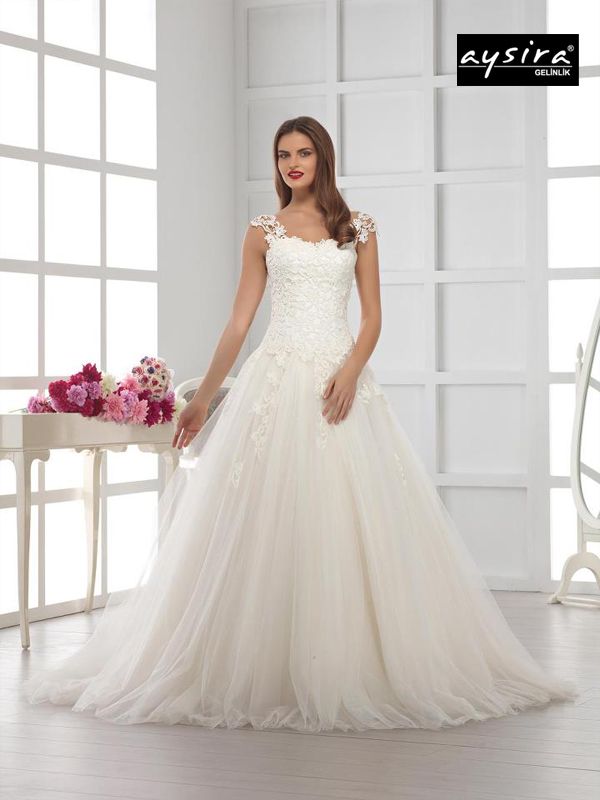 Aysira Wedding Dresses 2013 collection — look 1
