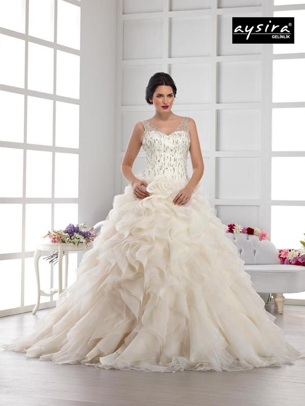 Aysira Wedding Dresses 2013 collection — look 3