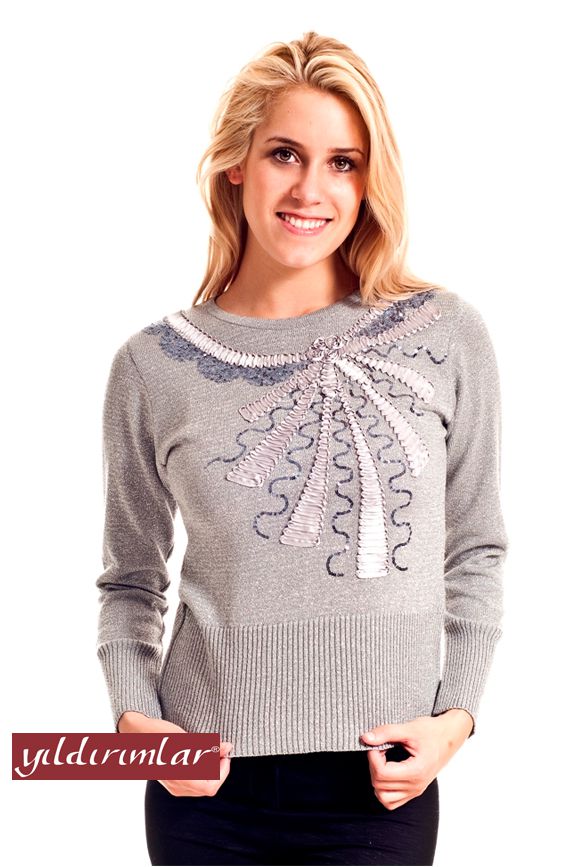 Colecția Yildirimlar Knitwear — ținuta 1