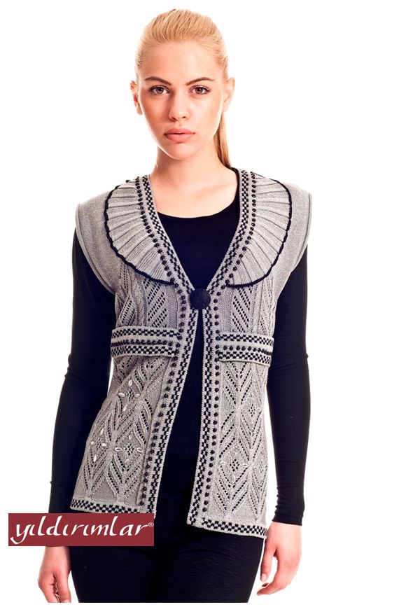 Colecția Yildirimlar Knitwear — ținuta 1
