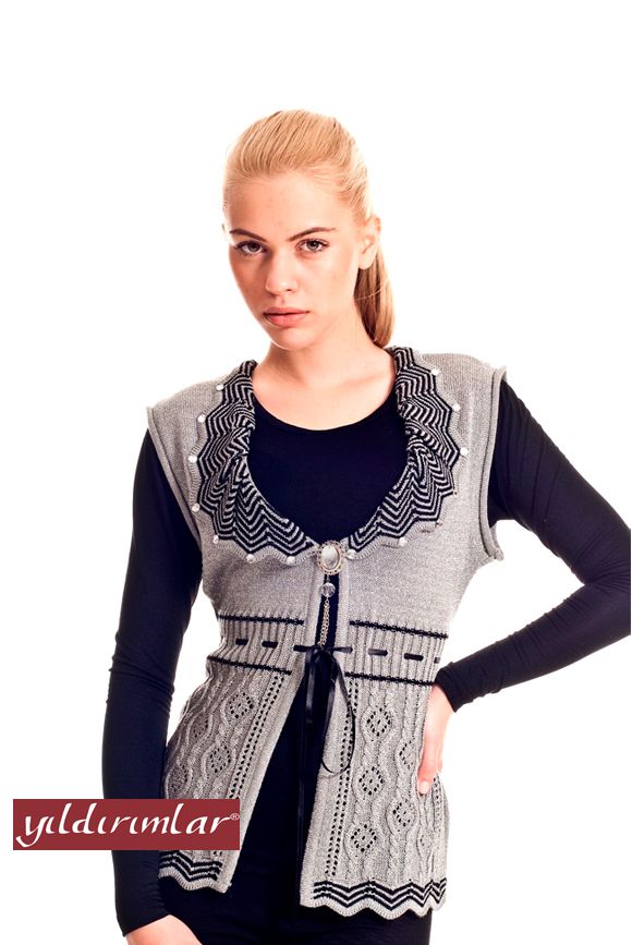 Colecția Yildirimlar Knitwear — ținuta 3