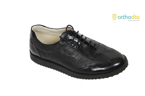 Collection Orthodia Special Shoes Center — look 1