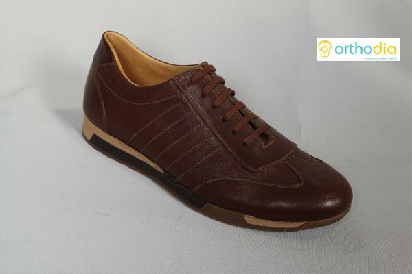 Collection Orthodia Special Shoes Center — look 3