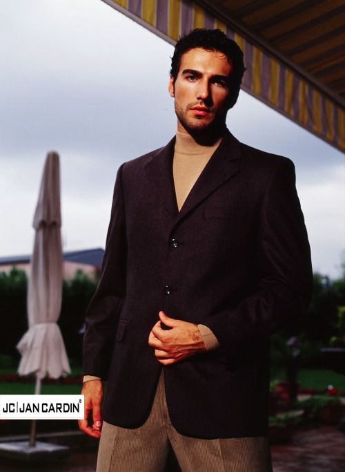 مجموعة JC JAN Cardin Suits — إطلالة 3