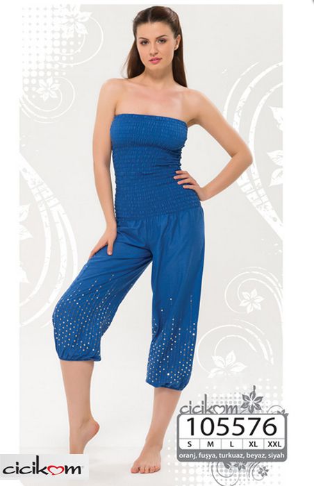 Colección Cicikom — look 2