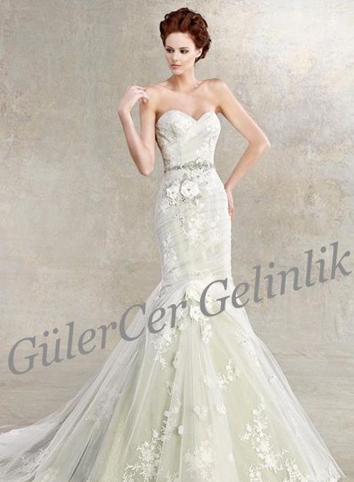 Colecția Guler Cer Wedding Dress — ținuta 2