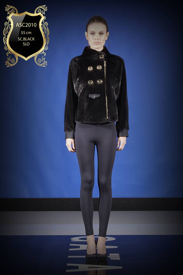 Colecția Tasari Kurkmod Kurk Leather Clothing — ținuta 1