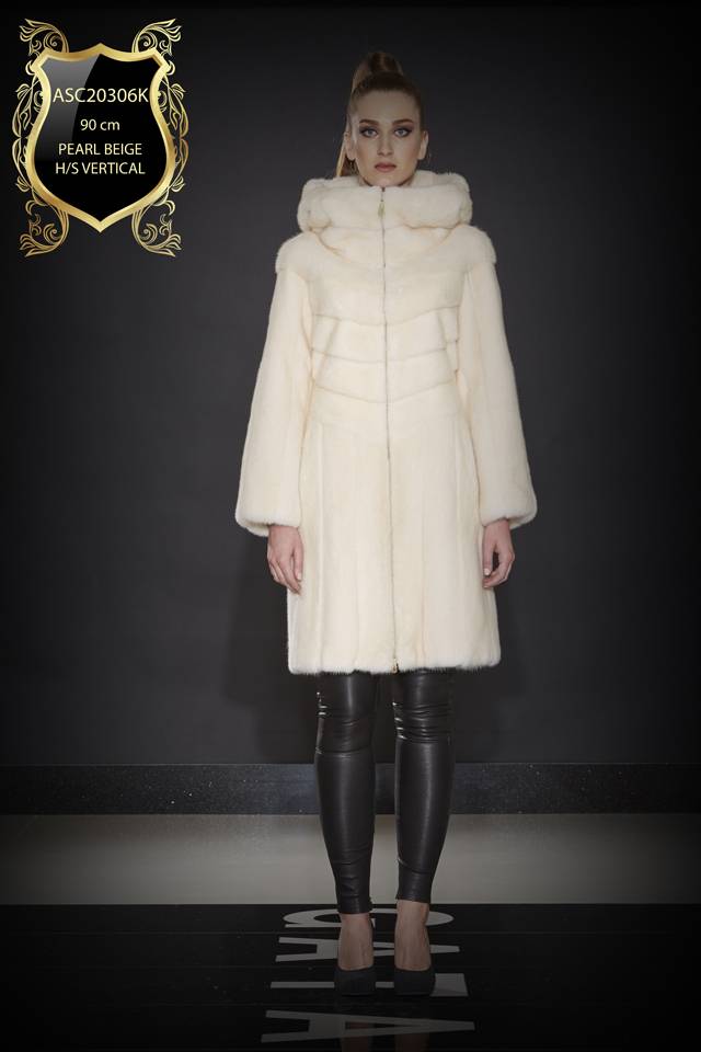 Colecția Tasari Kurkmod Kurk Leather Clothing — ținuta 3