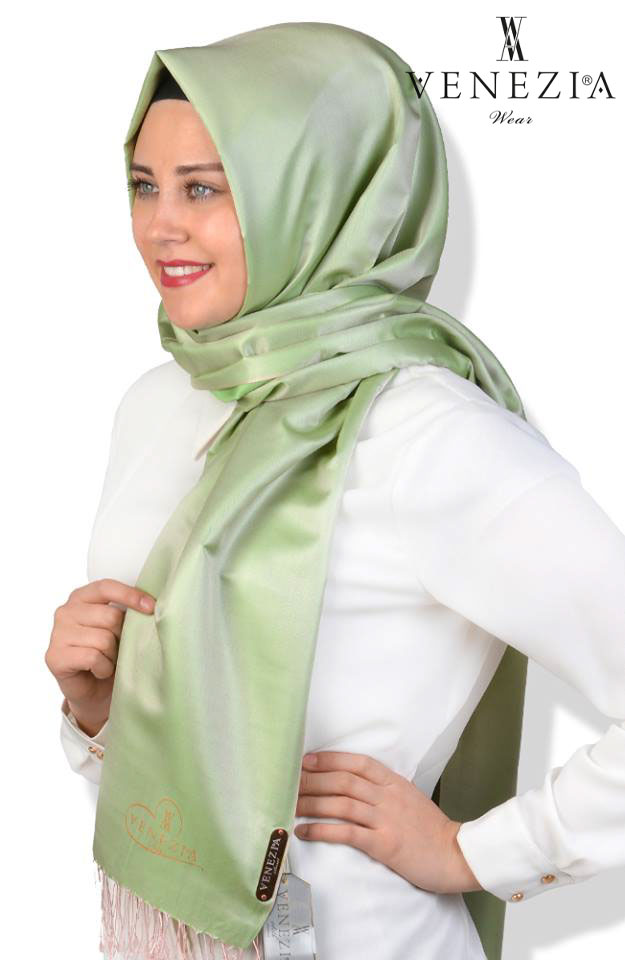 مجموعة Okkan Scarves — إطلالة 1