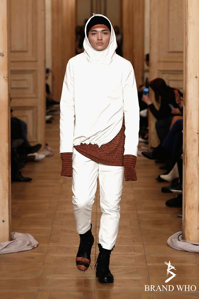 Colecția Brand WHO Fall/Winter — ținuta 3