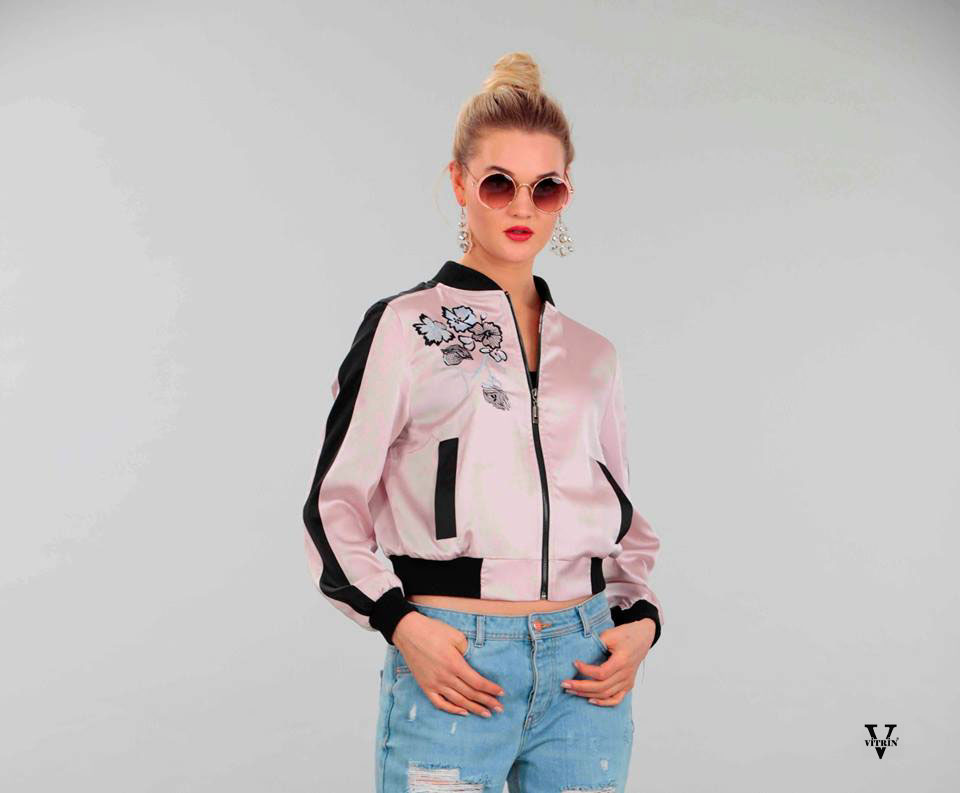 Vitrin Knitwear and Casual Clothing koleksiyonu