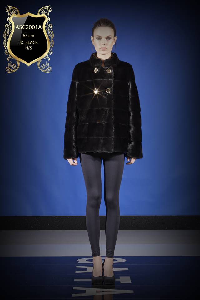 Colección Tasari Kurkmod Kurk Leather Clothing — look 2
