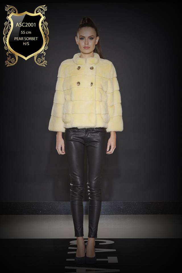 Colección Tasari Kurkmod Kurk Leather Clothing — look 3