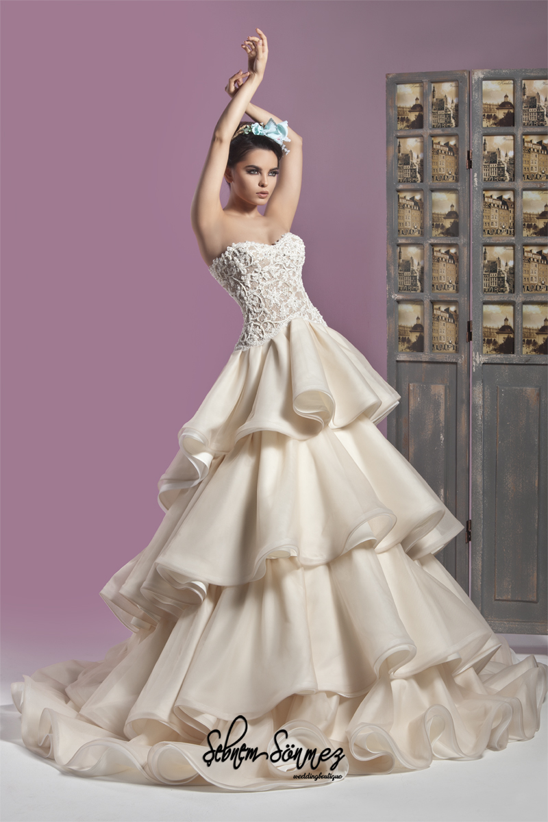 Colección Sebnem Bridal Fashion Design — look 3