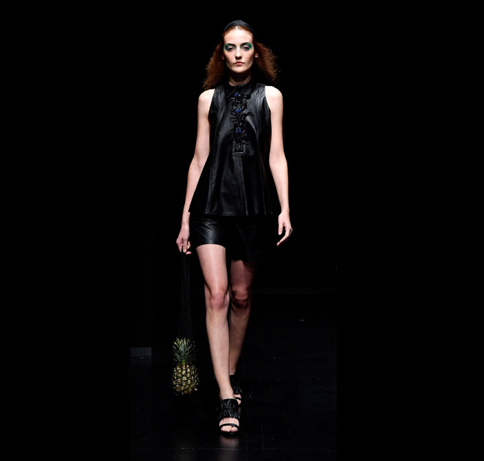 Colecția Murat Aytulum Fall/Winter — ținuta 1